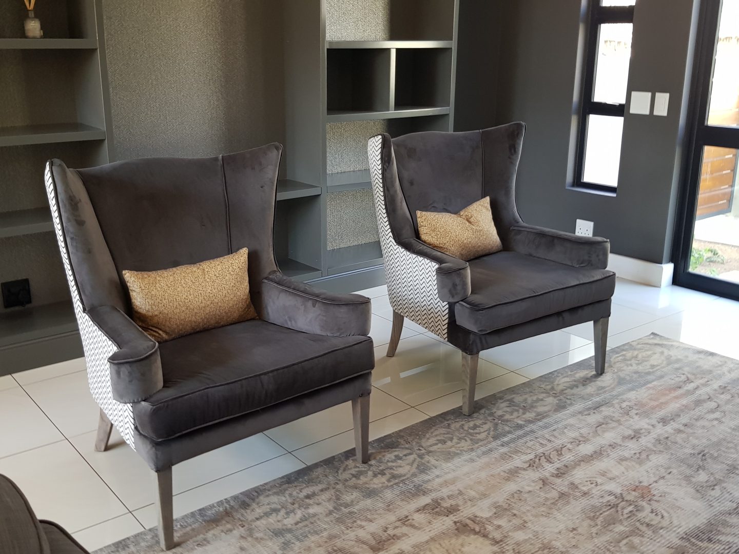Style and Design Armchairs Category