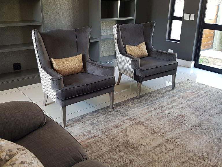 style and design armchairs 2 768x576 1