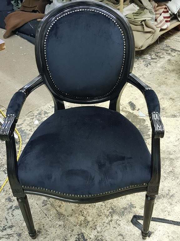 Style and design dining chairs 1 576x768