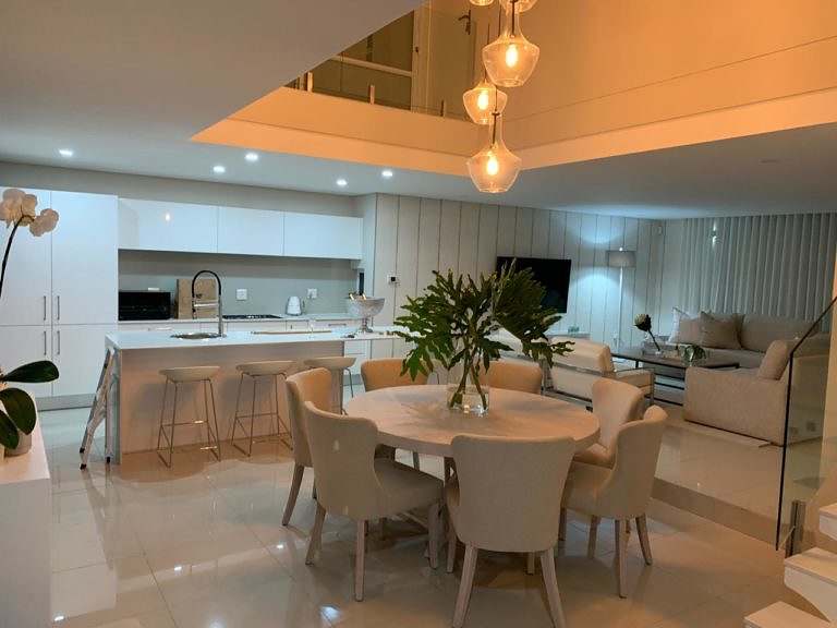 style and design dining chairs 16 768x576 1