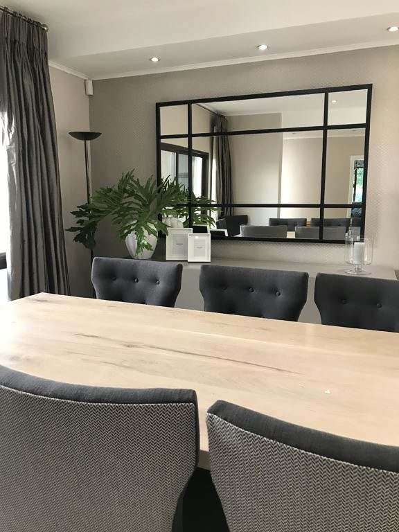 style and design dining chairs 17 576x768 1