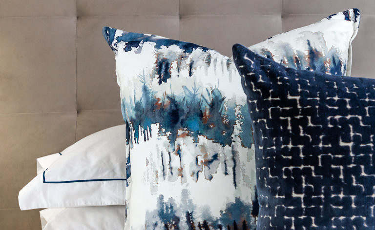 style and design loose seating scatter cushions 21 768x472 1