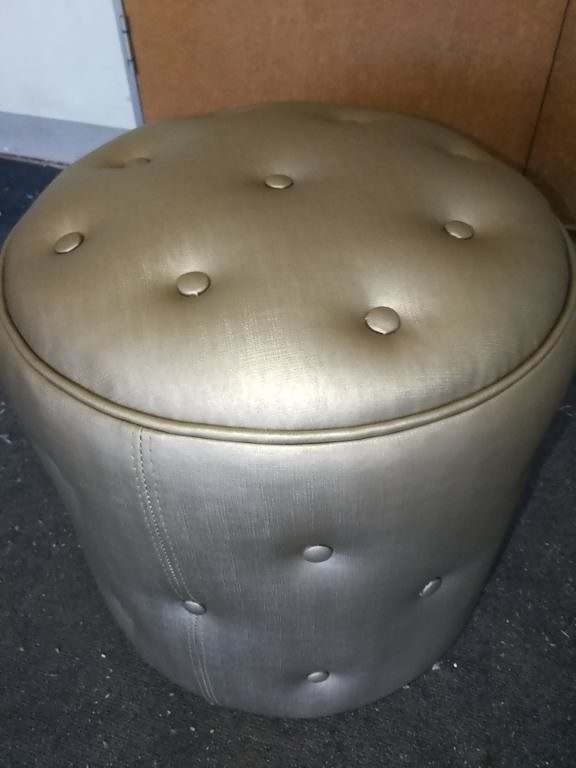 style and design ottomans 34 576x768 1